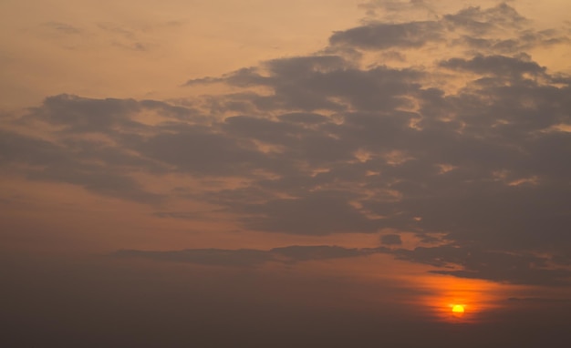 Pôr do sol, nascer do sol, paisagem de verão, bela natureza