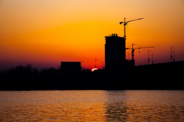 Pôr do sol sobre a ponte