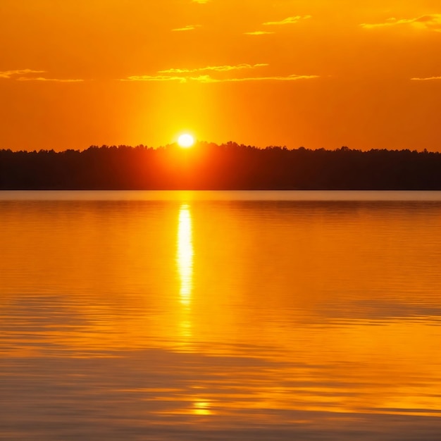 Pôr do sol sobre o mar