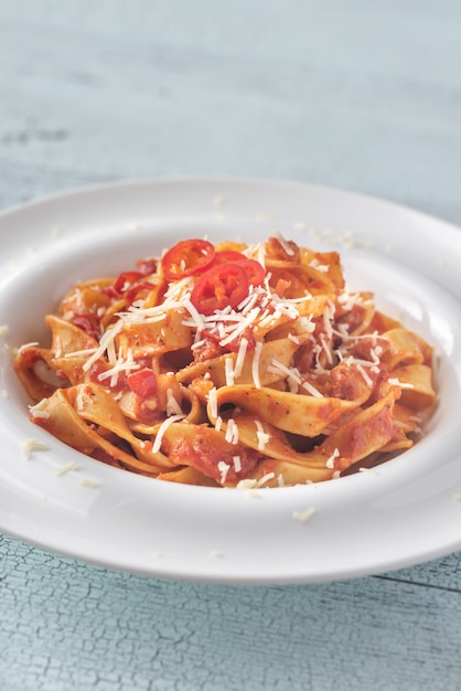 Porción de pasta Amatriciana