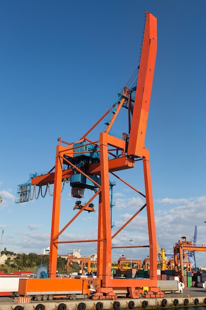 Port crane