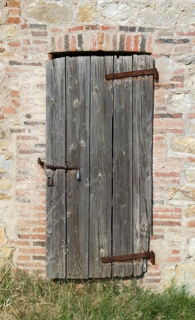 porta de madeira velha