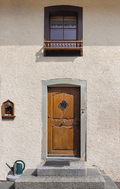 porta de madeira velha