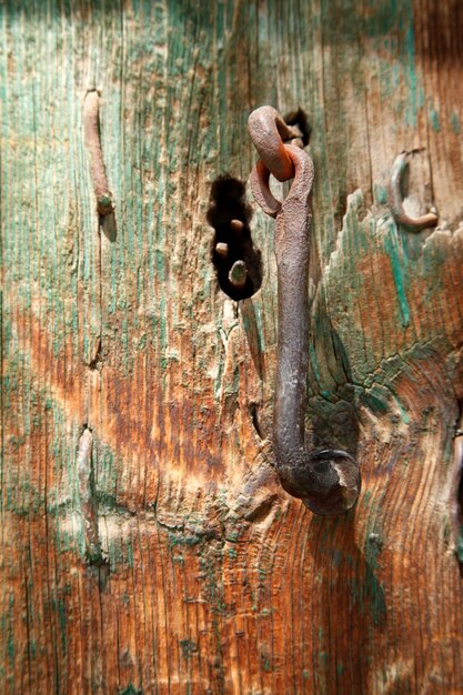 Porta de madeira velha