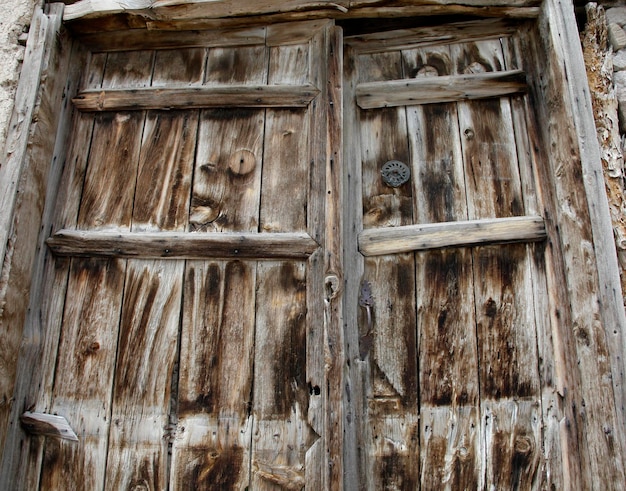 porta de madeira velha