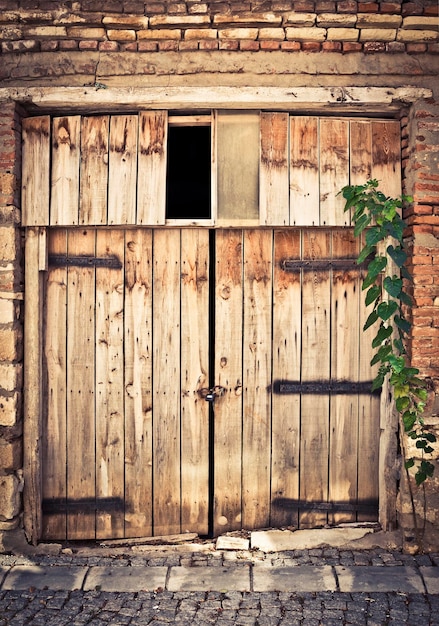 porta de madeira velha