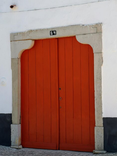 Foto porta fechada do edifício