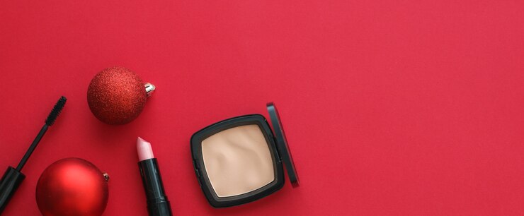 Foto portada del blog de moda de marca cosmética y concepto de glamour femenino conjunto de productos de maquillaje y cosméticos para ...