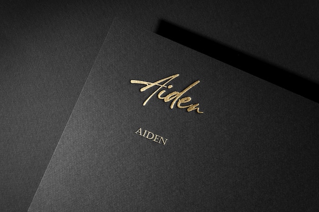 Portada de libro negra y dorada para una nueva marca llamada "aben".