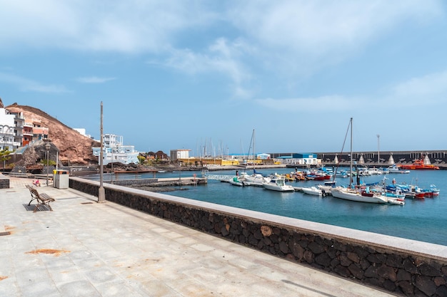 Porto da vila de pescadores e famoso por mergulhar La Restinga em El Hierro Ilhas Canárias