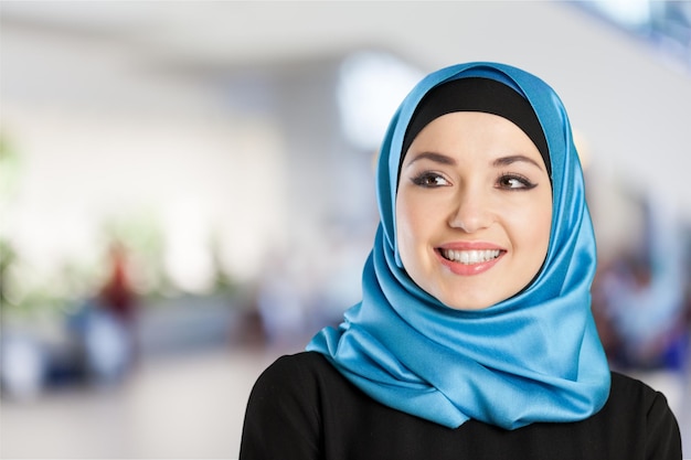 Porträt der muslimischen Frau des Vertrauens