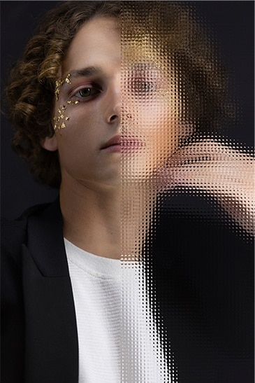 Foto porträt einer person mit glas-effekt