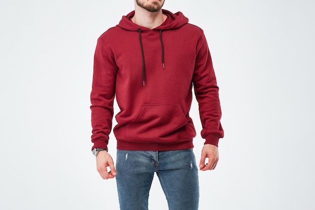 Porträt eines hübschen Mannes in einem leeren Pullover Vorlage