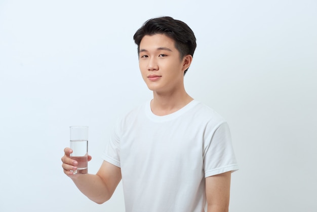 Porträt eines jungen asiatischen Mannes