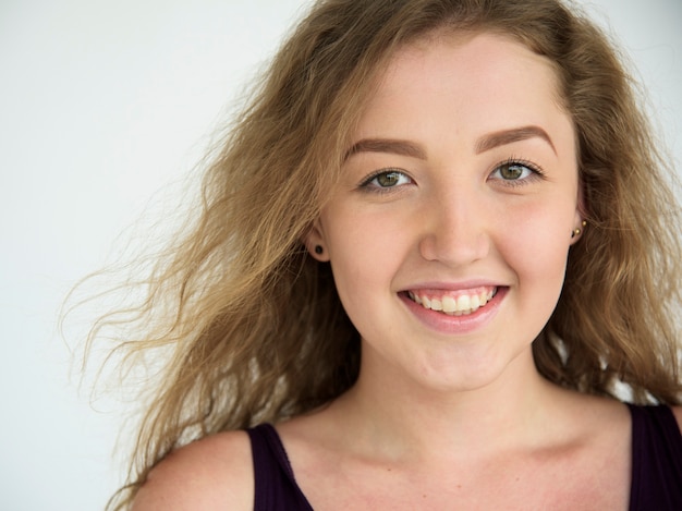 Portrait der Frau mit dem lockigen Haar