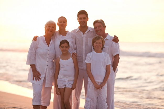 Portrait einer glücklichen Familie