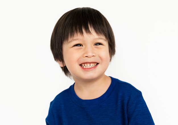 Portrait eines glücklichen asiatischen Jungen