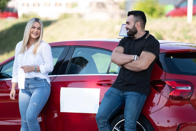 Portrait Fahrlehrerin und Studentin