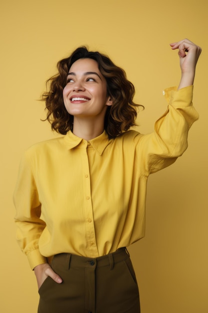 pose dinámica emocional mujer de 30 años