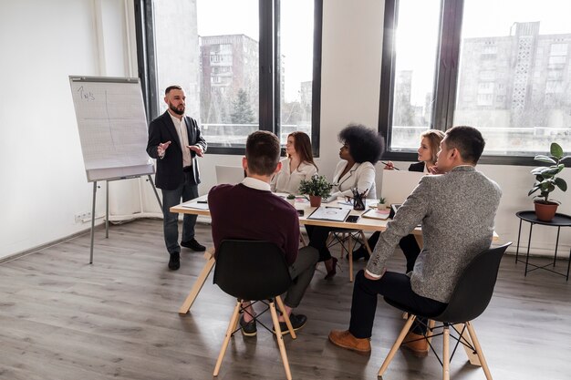 Posibilidad muy remota de empresarios en reunión