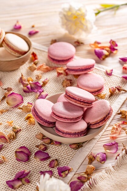 Postre de macarons franceses