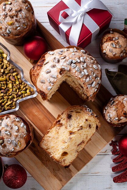 Postre navideño tradicional panettone casero