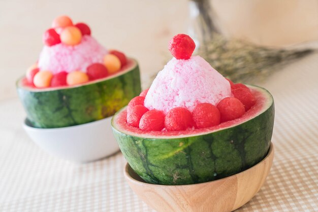 postre sandia bingsu