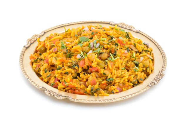 Postre tradicional indio Veg biryani