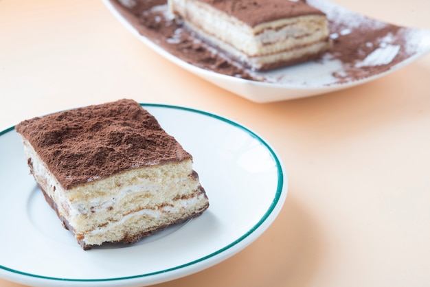 Postre tradicional italiano tiramisú