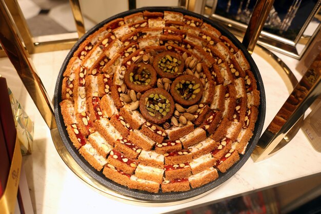El postre tradicional turco kadayf baklava con pistacho