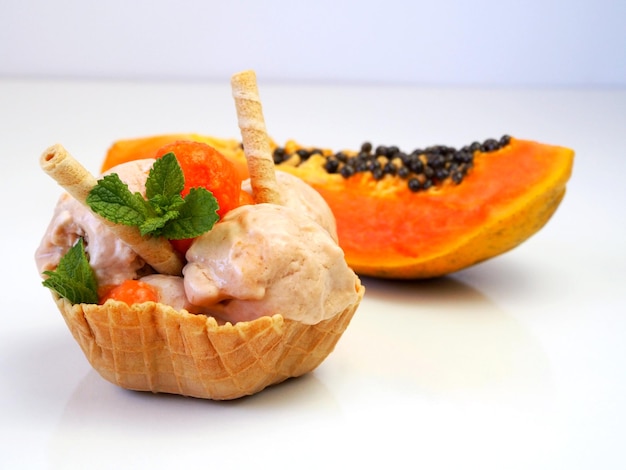 Postre vegano Sorbete de papaya y plátano