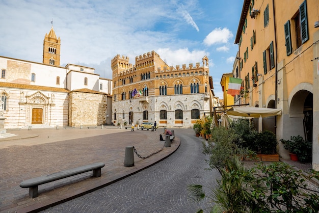 Praça central na cidade de grosseto na itália