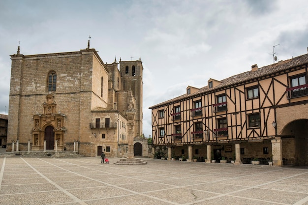 Praça principal de Penaranda de Duero Burgos Espanha