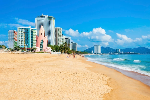 Praia da cidade de Nha Trang Vietnã