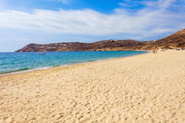 Praia da ilha de Mykonos