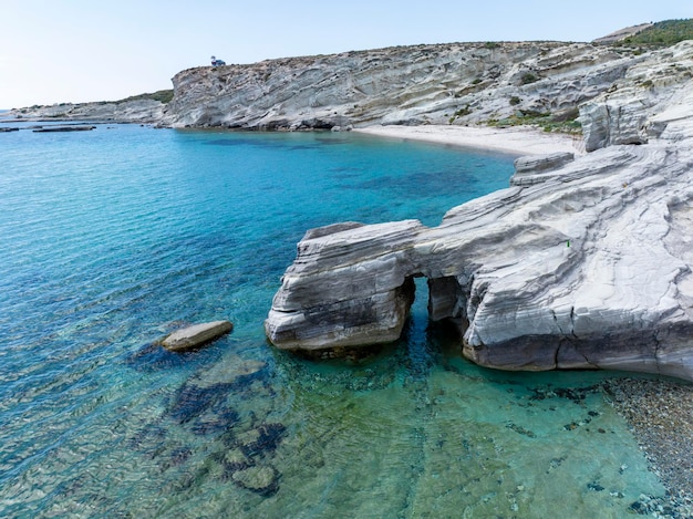 Praia de Alacati na cidade de Cesme, vista aérea Delikli koy com drone