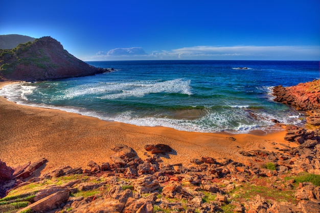 Praia de Cala Pilar em Menorca em Ilhas Baleares