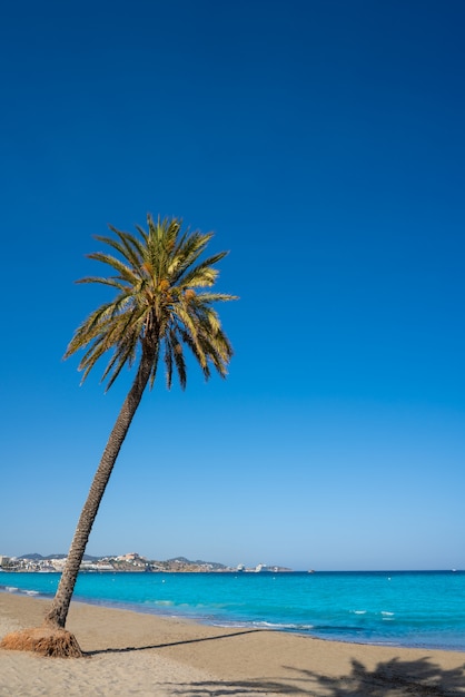 Praia de Ibiza Playa d&#39;en Bossa, nas Ilhas Baleares