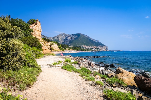 Praia de sos dorroles no golfe de orosei, sardenha, itália