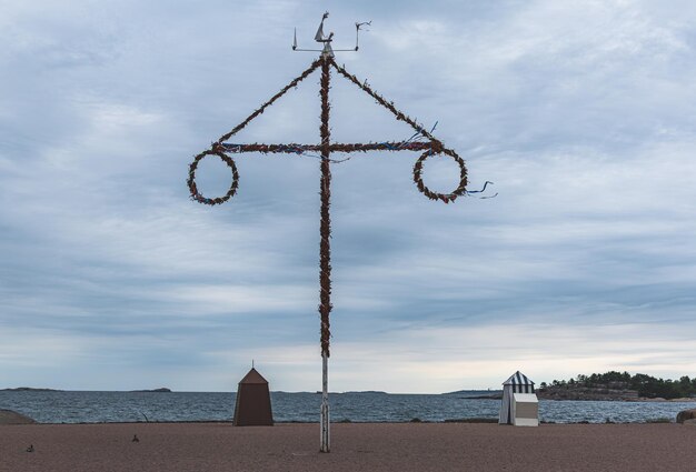 praia em Hanko com moinho de vento