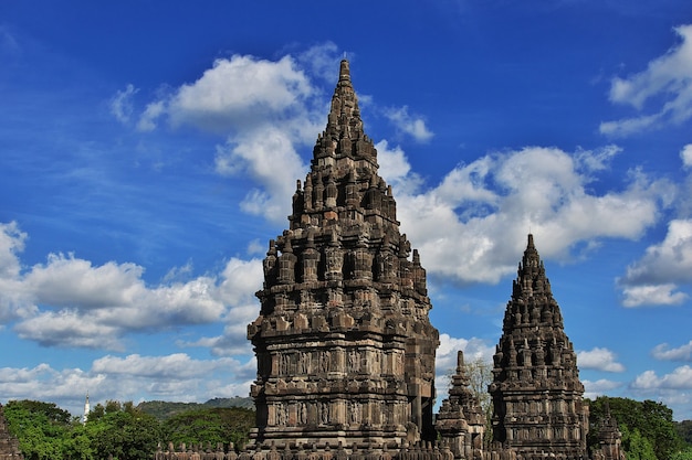 Prambanan es un templo hindú en Yogyakarta, Java, Indonesia