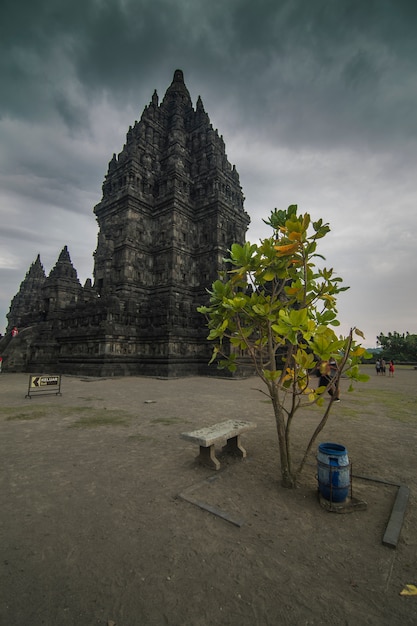 prambanan luz do dia