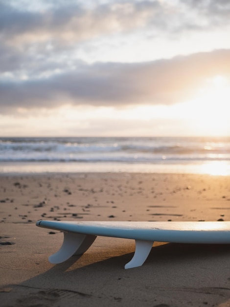 Prancha de surf na praia de perto