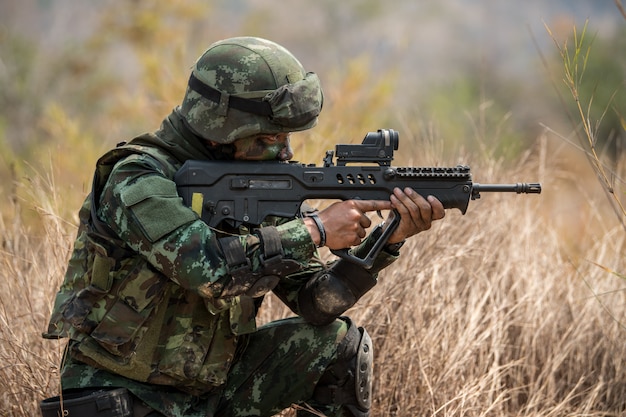 prática de soldado para patrulhar