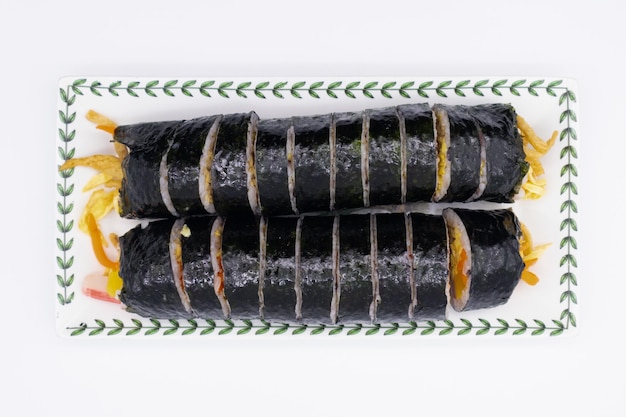 Prato tradicional coreano em uma tigela de kimbap