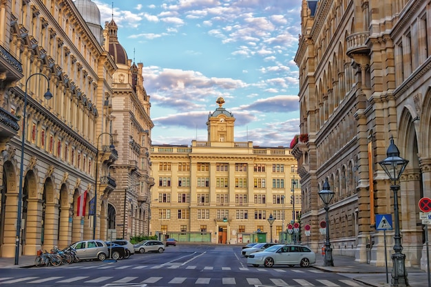 Prédio do governo de Viena em Lichtenfelsgasse, Áustria.