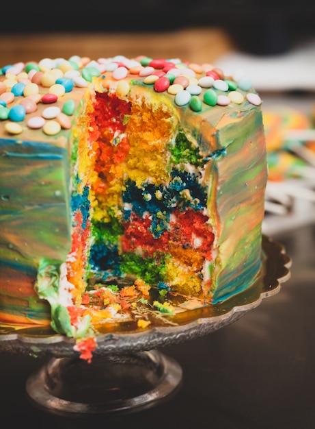 Preparação de bolo e pastelaria de carnaval.