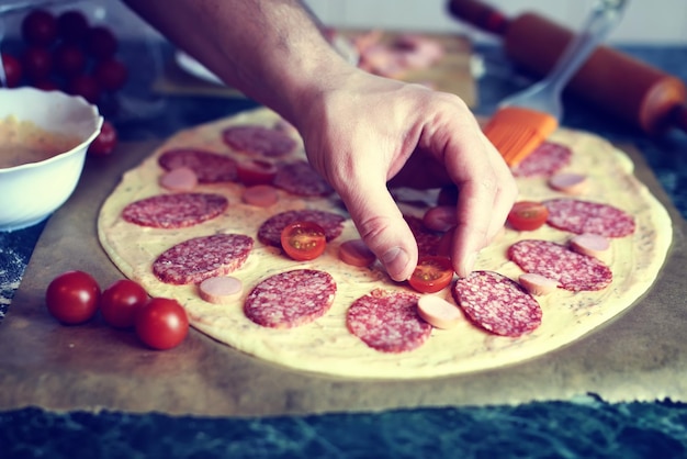 Preparação macro de recheios de pizza