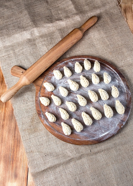 Preparación de mantarrayas: masa de carne de patatas.