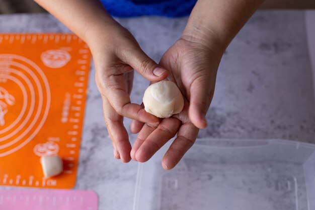 Preparación de masa de hojaldre para la repostería china